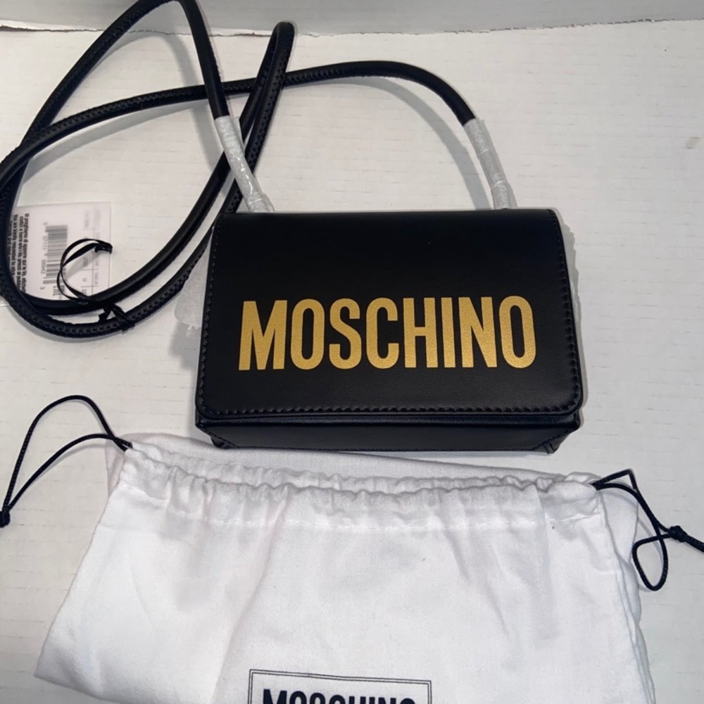 Moschino - Picture 8 of 10